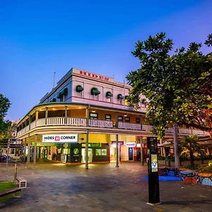 https://hides-hotel-cairns.queenslandhotels.net